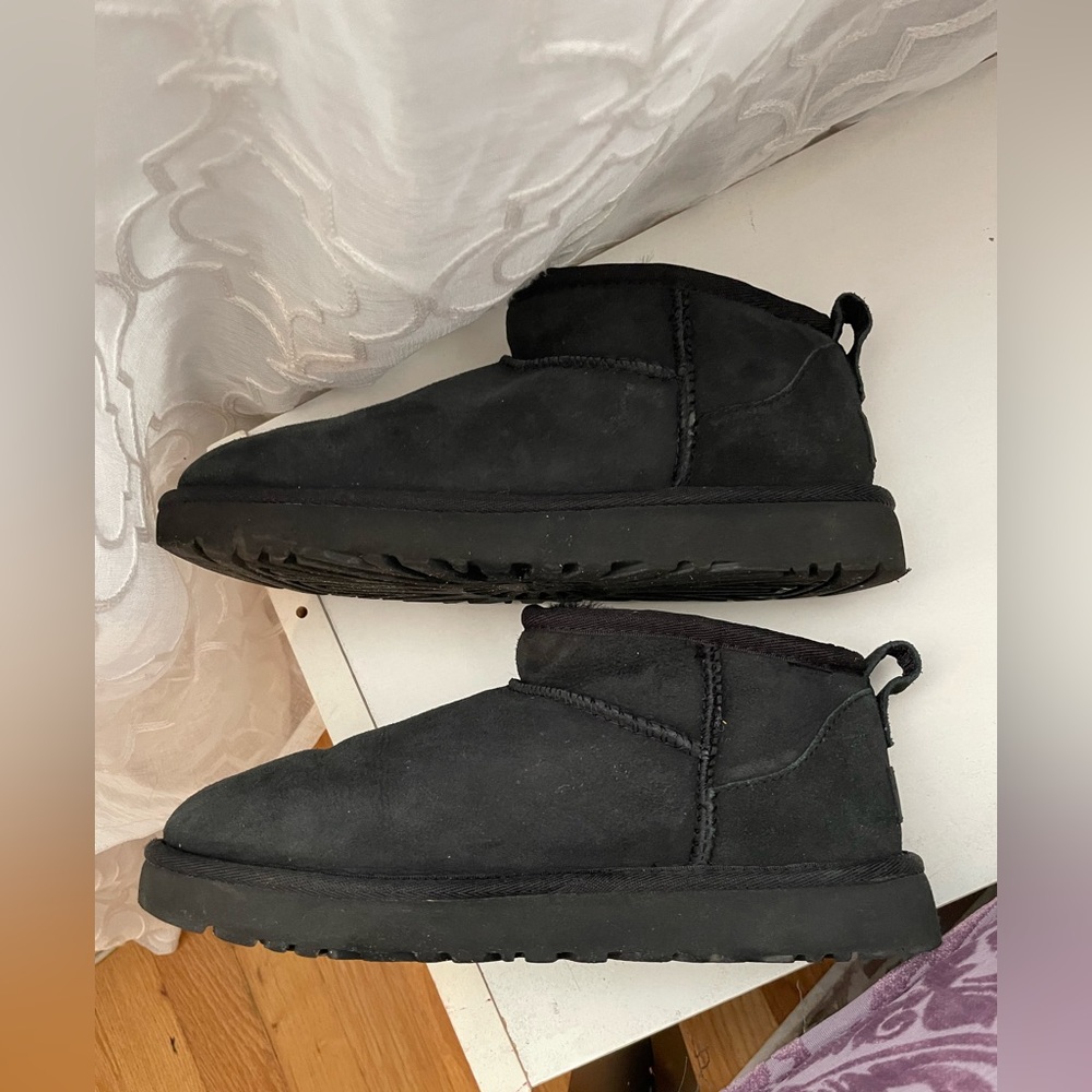 Women's Classic Ultra Mini Shearling Booties